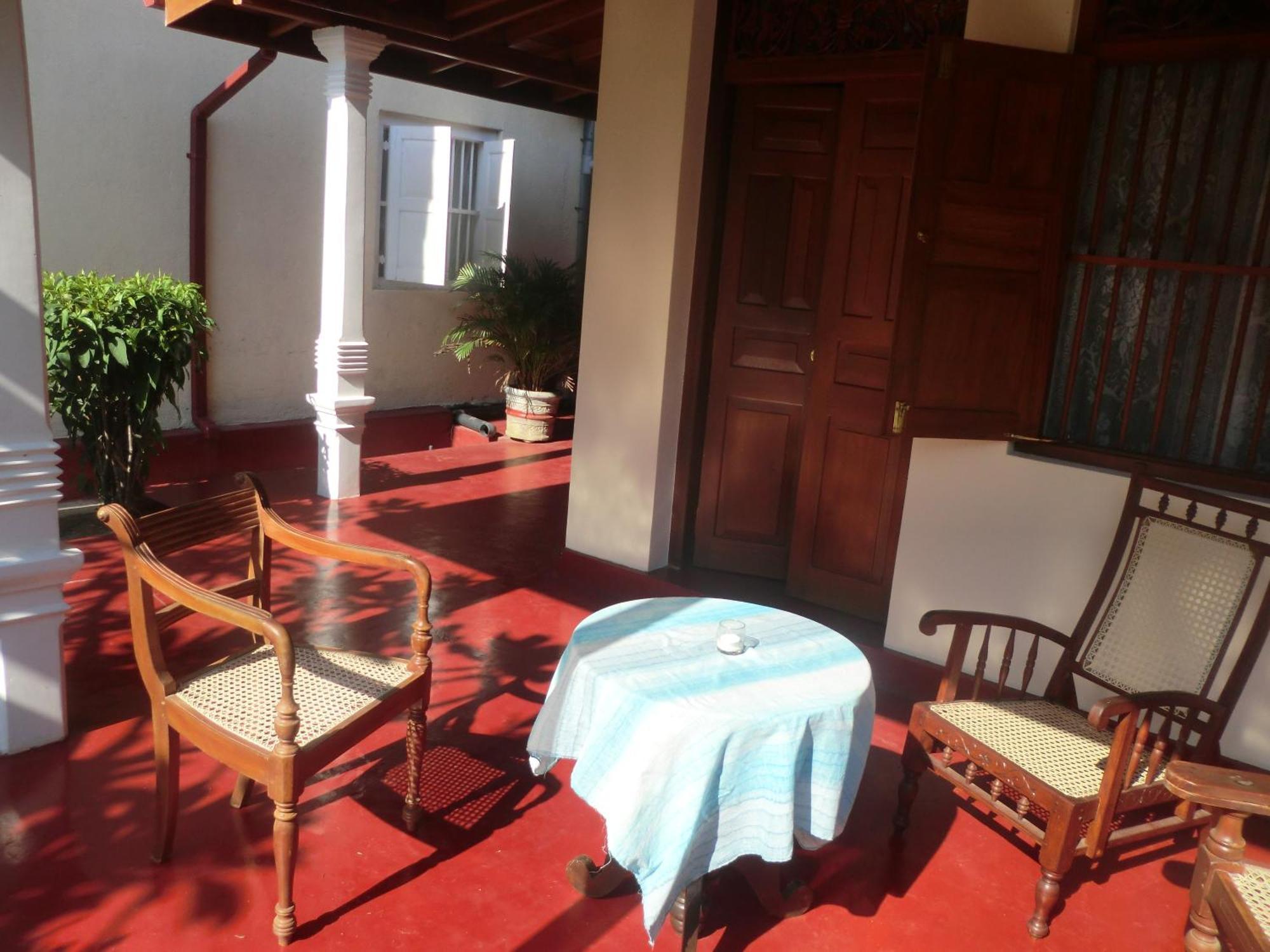 Top Of The Hill Guesthouse فيليغاما المظهر الخارجي الصورة