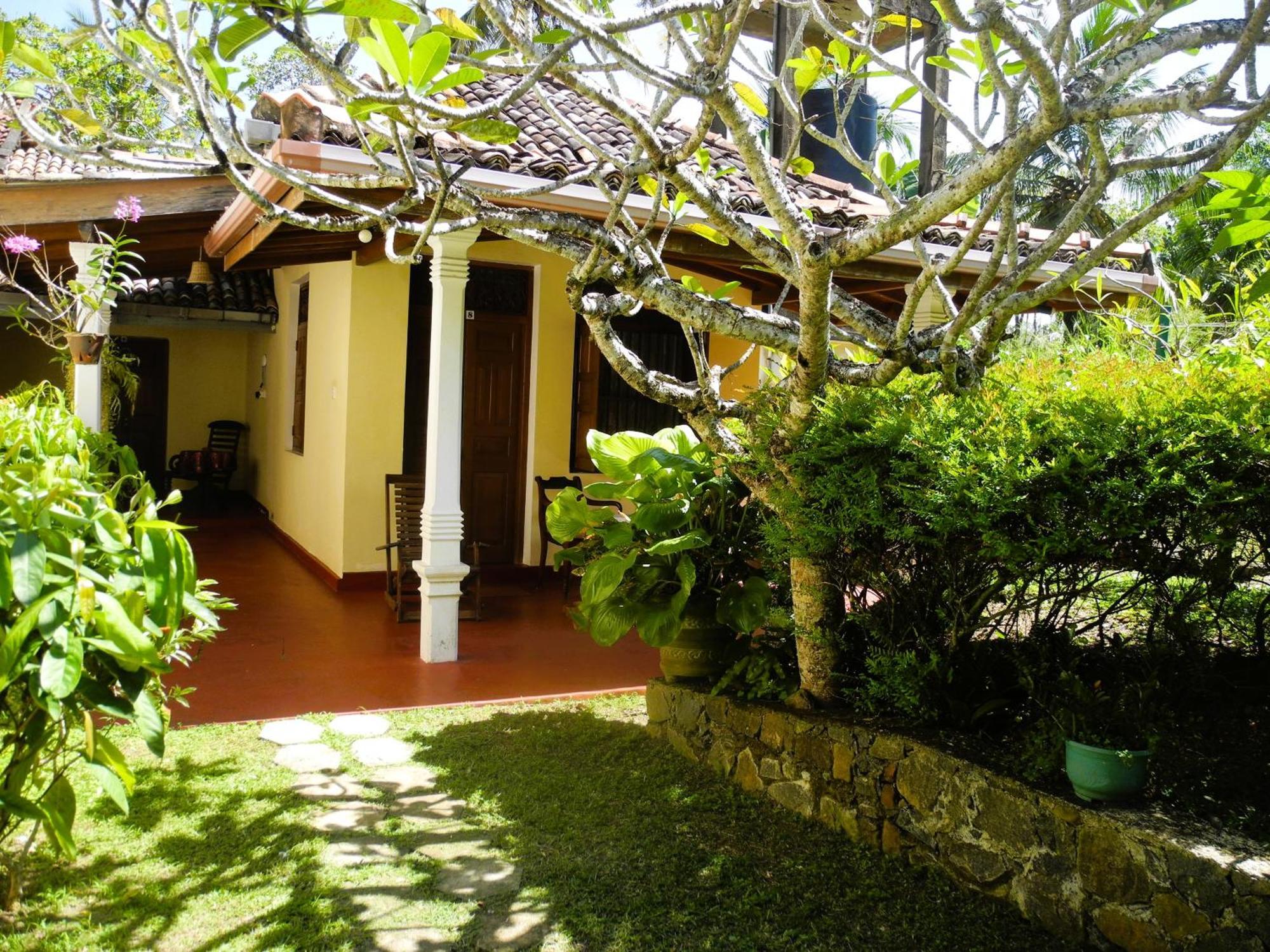 Top Of The Hill Guesthouse فيليغاما المظهر الخارجي الصورة